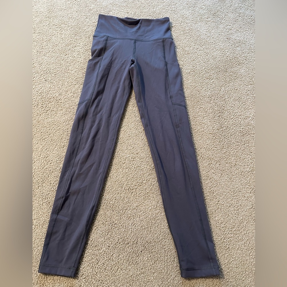 the back is a little wrinkly in the photo, will be washed again before shipped!